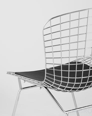 Стул обеденный Bertoia хромированный металл с черной подушкой из экокожи