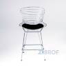 с низкой спинкой Bertoia хромированный металл с черной подушкой из экокожи