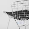 с низкой спинкой Bertoia хромированный металл с черной подушкой из экокожи