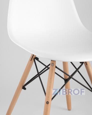 Eames D80, 2 стула Eames DSW белые