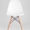 Стул Eames DSW белый пластиковый, ножки массив бука