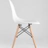 Стул Eames DSW белый пластиковый, ножки массив бука