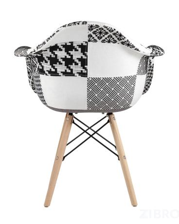 Кресло Eames в стиле пэчворк черно-белое, ножки массив бука