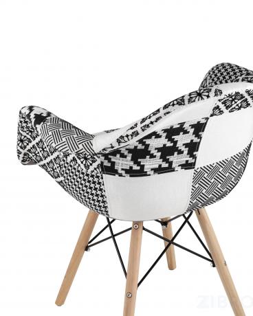 Кресло Eames в стиле пэчворк черно-белое, ножки массив бука